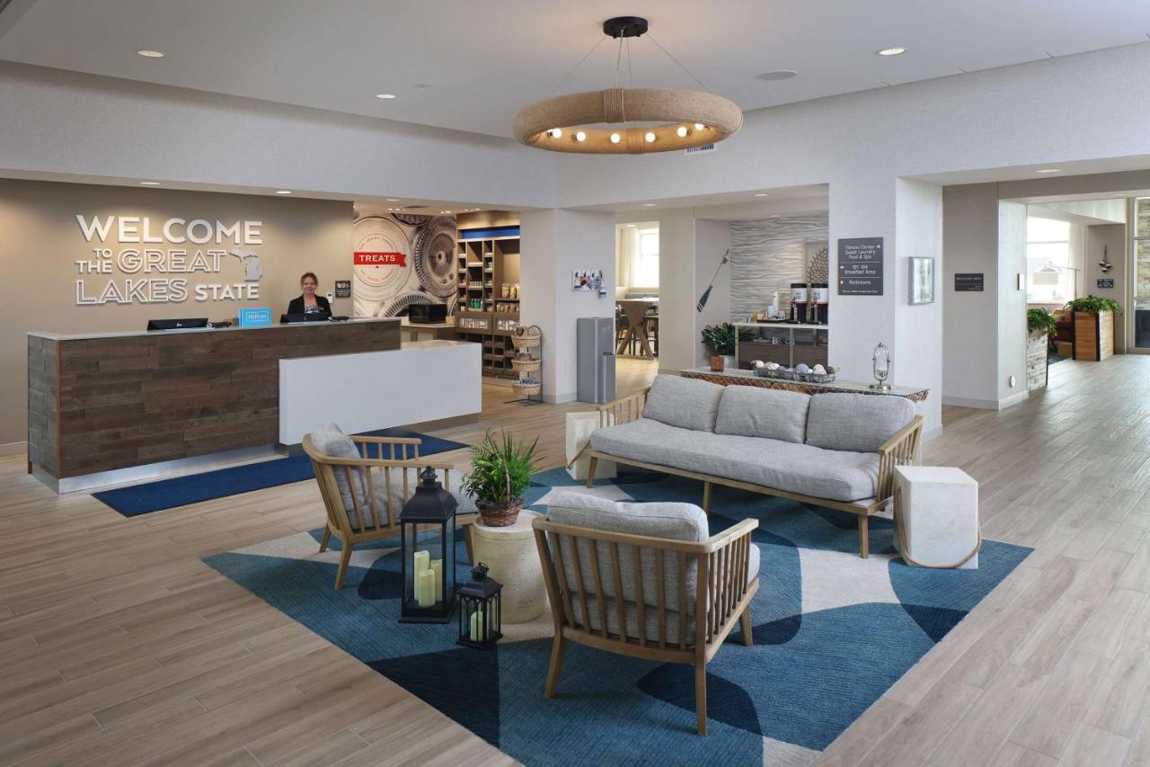 Hampton Inn & Suites Manistee, Mi Ngoại thất bức ảnh